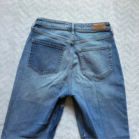 Hollister Ultra High Rise Vintage Mom Jeans Two Tone Blue Size 5 - Picture 6 of 7